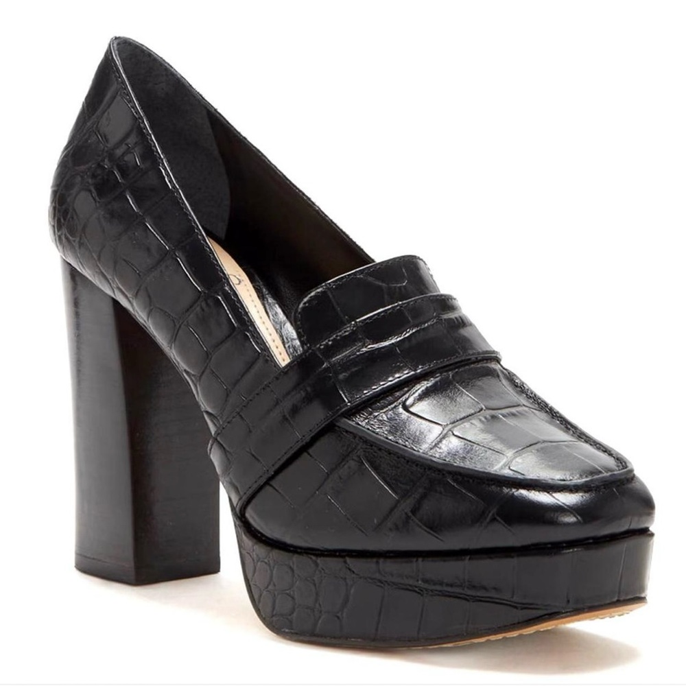 VINCE CAMUTO MEBRANA HIGH-HEEL LOAFER